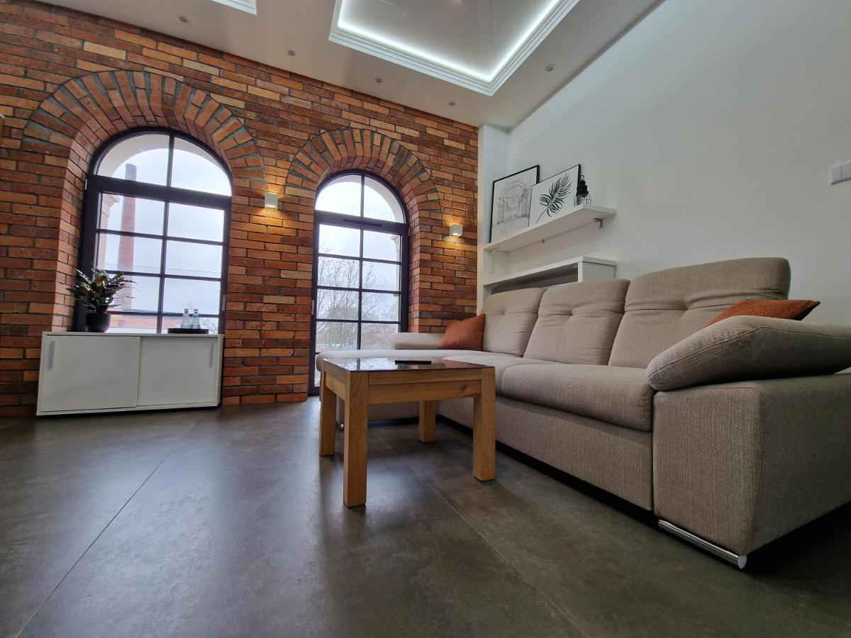 Microhotels Fabryczna 17 Ζιελόνα Γκόρα Εξωτερικό φωτογραφία