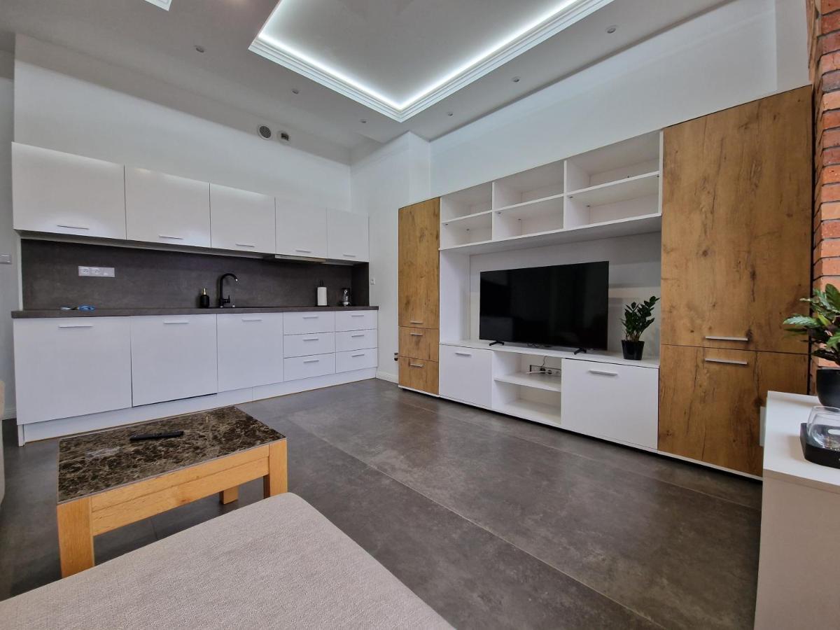 Microhotels Fabryczna 17 Ζιελόνα Γκόρα Εξωτερικό φωτογραφία